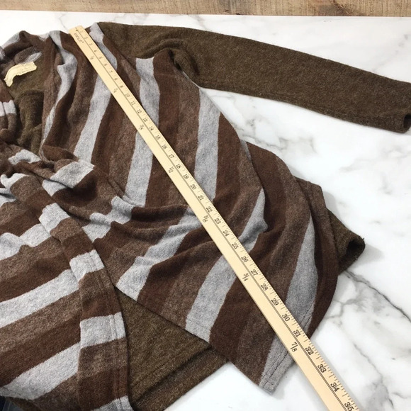 A'reve Brown Gray Striped Knit Cowl Neck Sweater Womens Medium Modcloth Cardigan - Picture 11 of 12